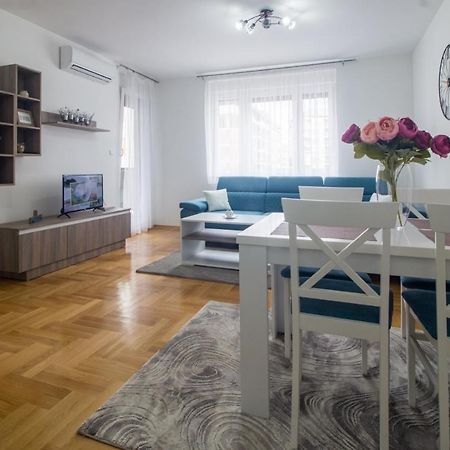 Iskra Apartment Banja Luka Bagian luar foto