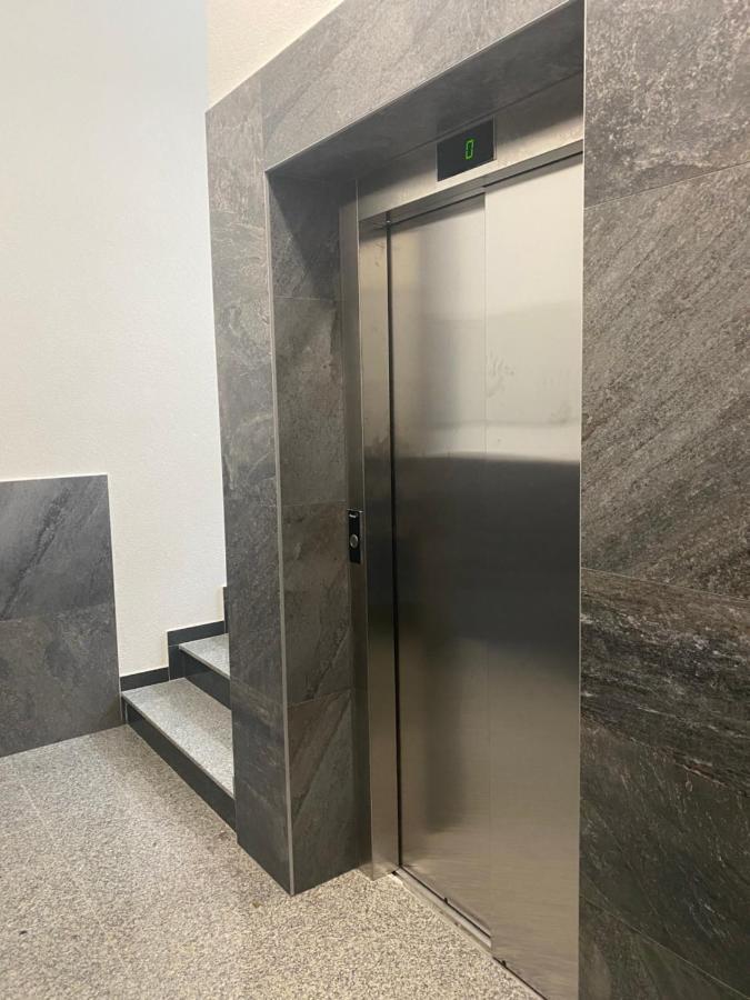 Iskra Apartment Banja Luka Bagian luar foto