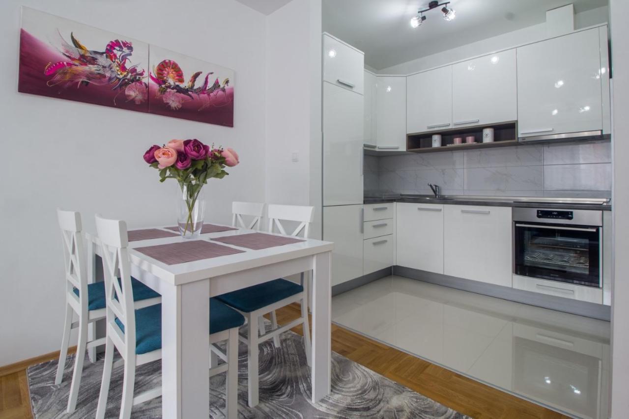 Iskra Apartment Banja Luka Bagian luar foto