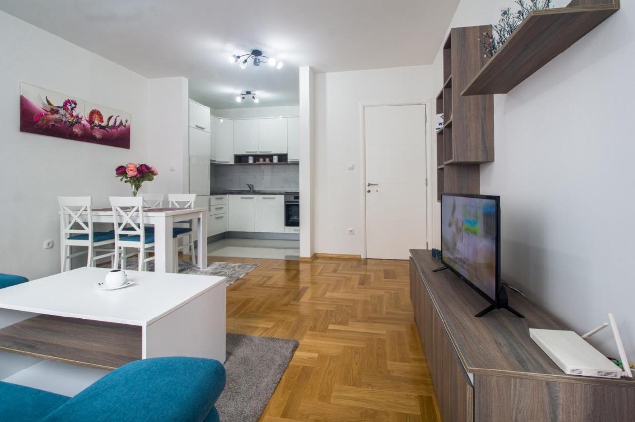 Iskra Apartment Banja Luka Bagian luar foto